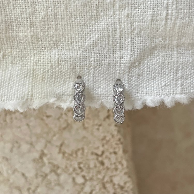 24KAE Earrings with Heart Shaped Stones