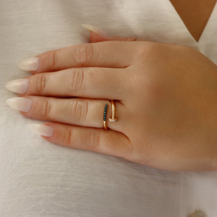 Δαχτυλίδι σε Ροζ Χρυσό 18Κ με Διαμάντια