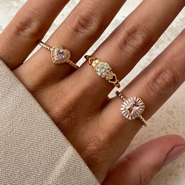 24KAE Heart Shaped Ring with Colored Stone