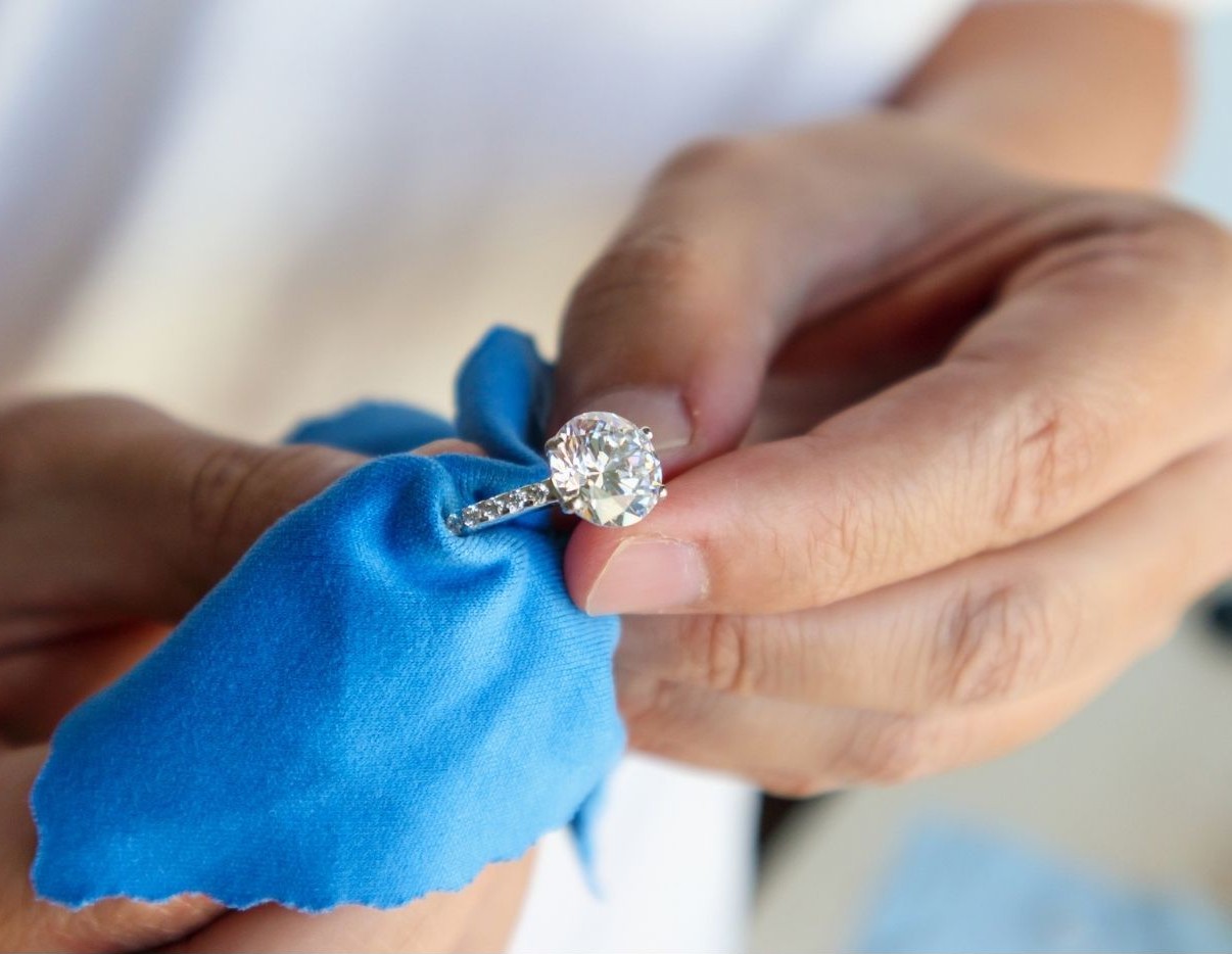 Καθαρισμός Κοσμημάτων | Ασφαλής Οδηγός