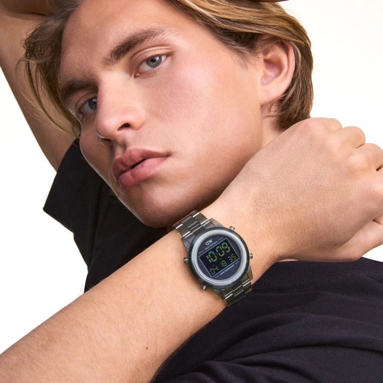 DANIEL WELLINGTON Retro Digital Dark Green Bio-based Plastic Strap 