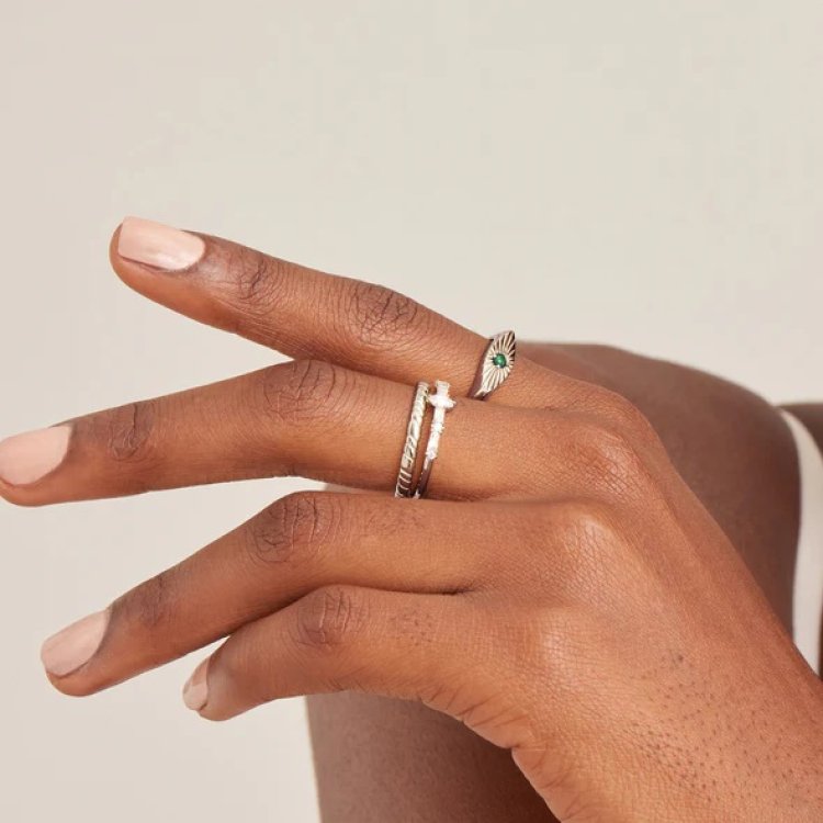 ANIA HAIE Silver Sparkle Multi Stone Band Ring