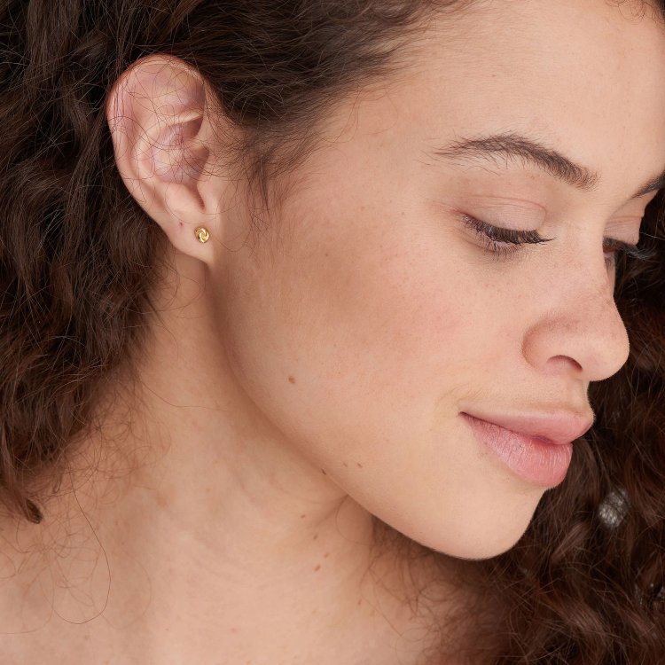 ANIA HAIE EARRINGS FORGET ME KNOT Gold Plated Silver Knot Stud