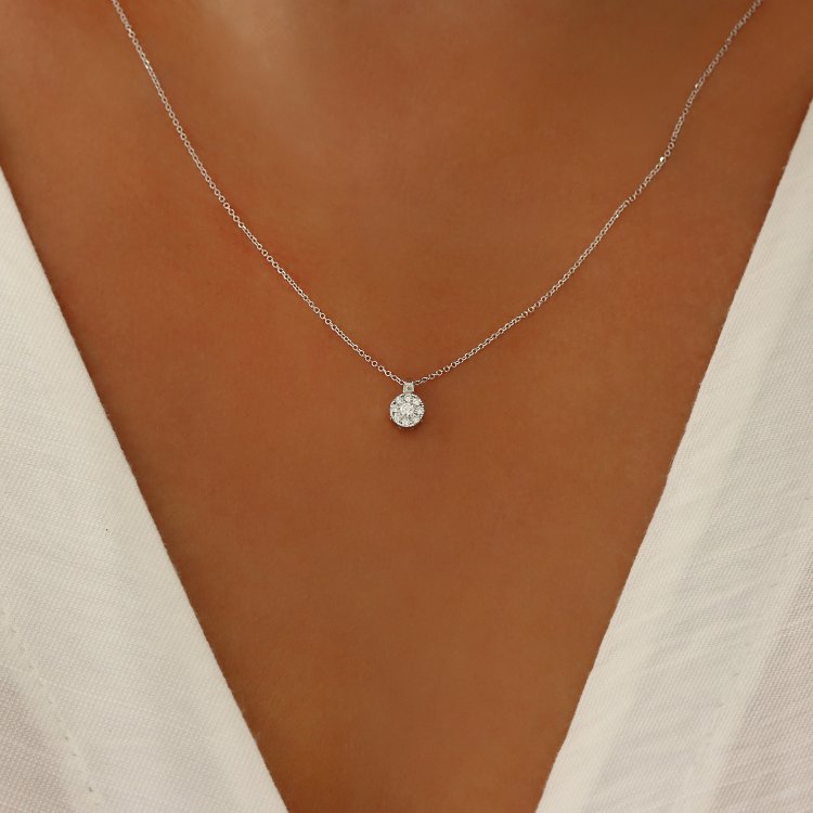 DIAMOND JOOLS Kολιέ Ροζέτα σε Λευκό Χρυσό 18Κ με Διαμάντια