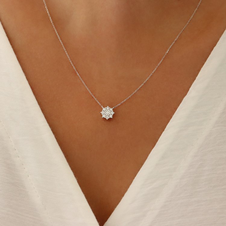 DIAMOND JOOLS Kολιέ Ροζέτα σε Λευκό Χρυσό 18Κ με Διαμάντια