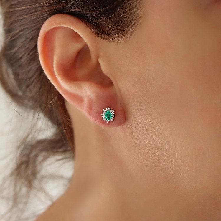 DIAMOND JOOLS Σκουλαρίκια Ροζέτες σε Λευκό Χρυσό 18Κ με Σμαράγδι & Διαμάντια