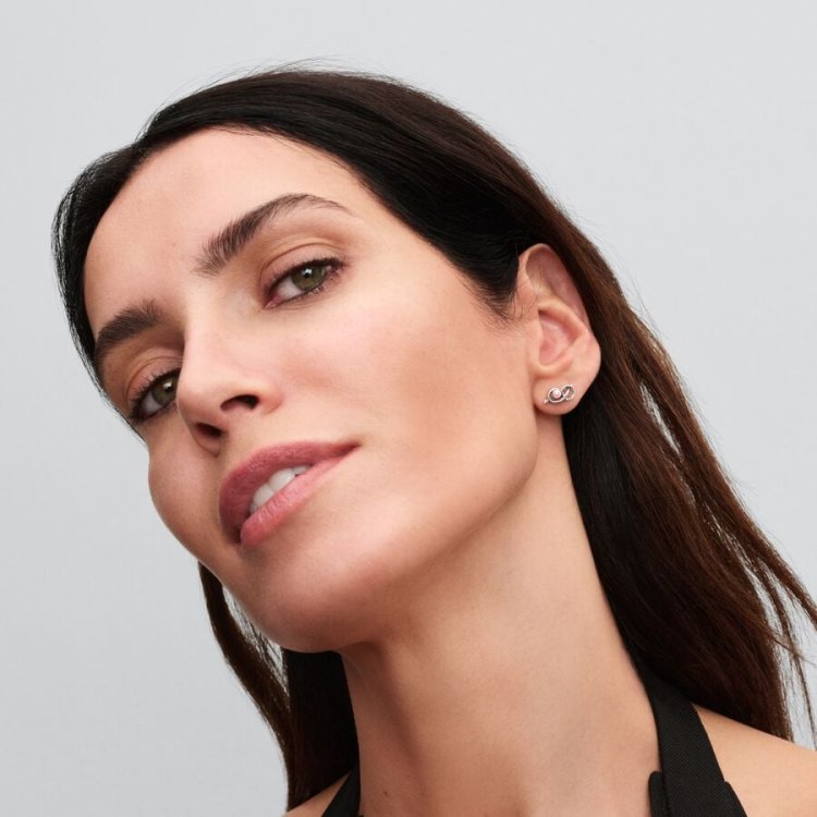 PANDORA MOMENTS Κουμπωτά Σκουλαρίκια με το Σύμβολο του Απείρου