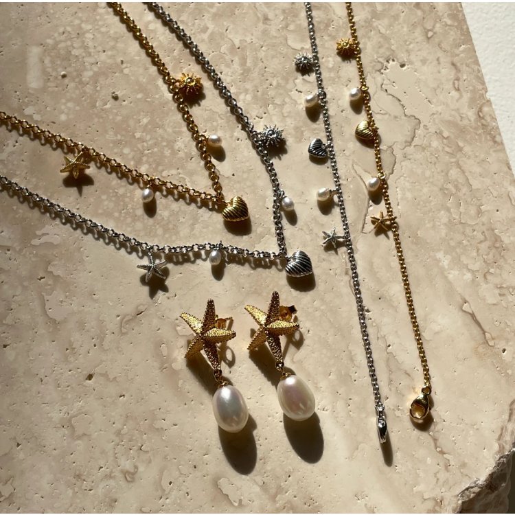 24KAE Bracelet with Charms and Pearls