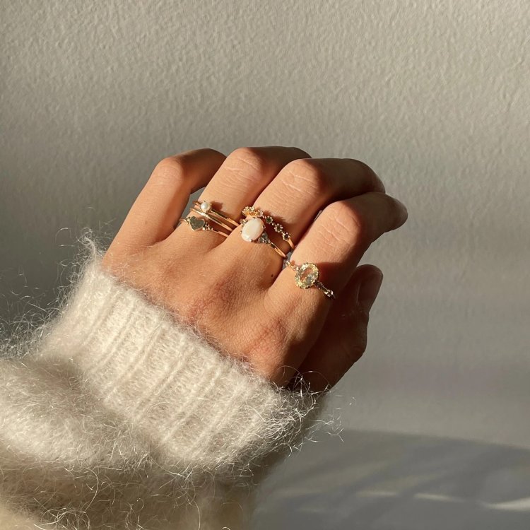 24KAE Ring Oval with Colored Stones