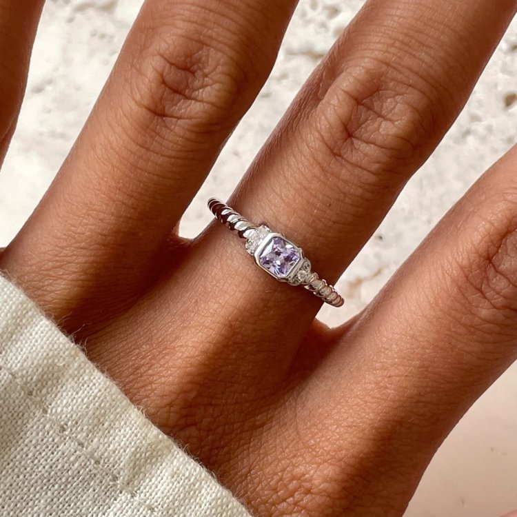 24KAE Ring with Colored Stones and Structure