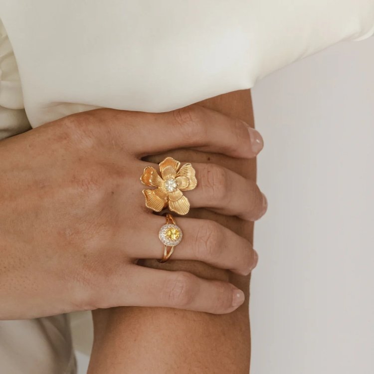 24KAE Flowershaped Statement Ring with Green Stone