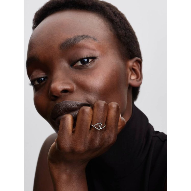 PANDORA MOMENTS Μικρό Δαχτυλίδι με Καρδιά Ακανόνιστου Σχήματος