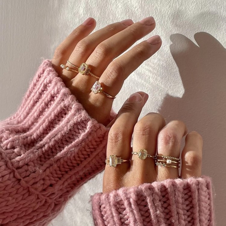 24KAE Ring Oval with Colored Stones