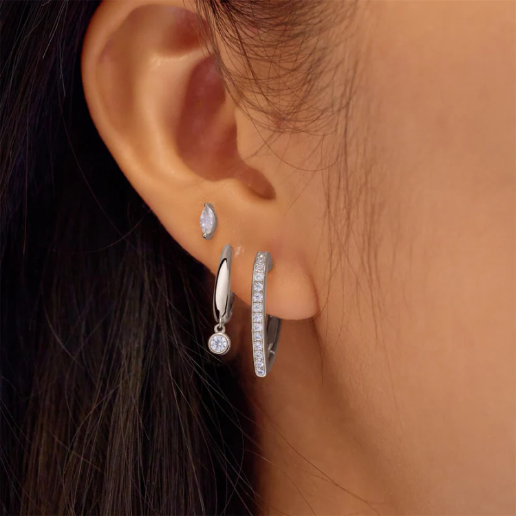 ANIA HAIE Silver Medium Sparkle Heart Huggie Hoop Earrings