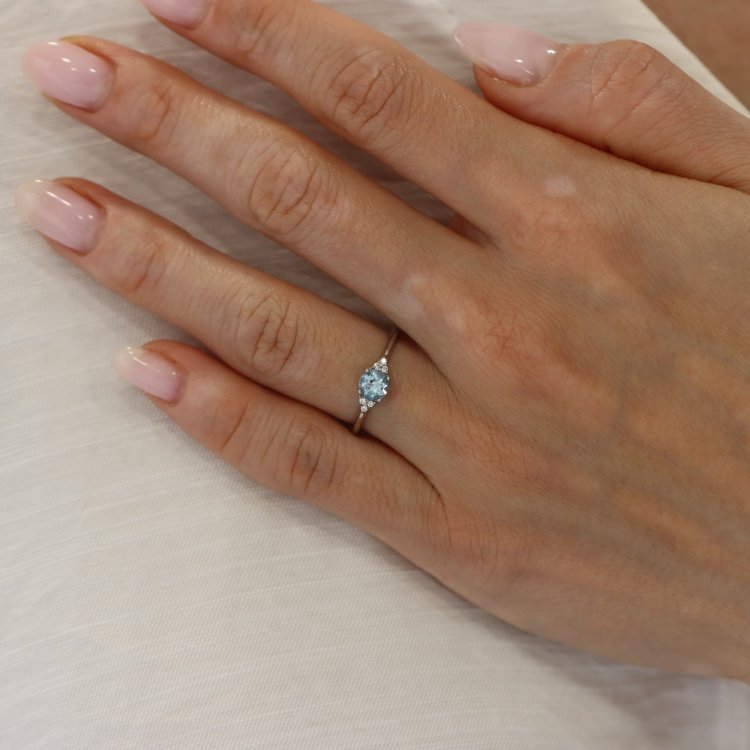 Δαχτυλίδι σε Λευκό Χρυσό 14Κ με Τοπάζ & Ζιργκόν