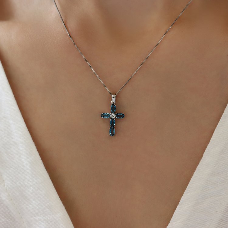 Σταυρός σε Λευκό Χρυσό 14Κ με Τοπάζ & Ζιργκόν