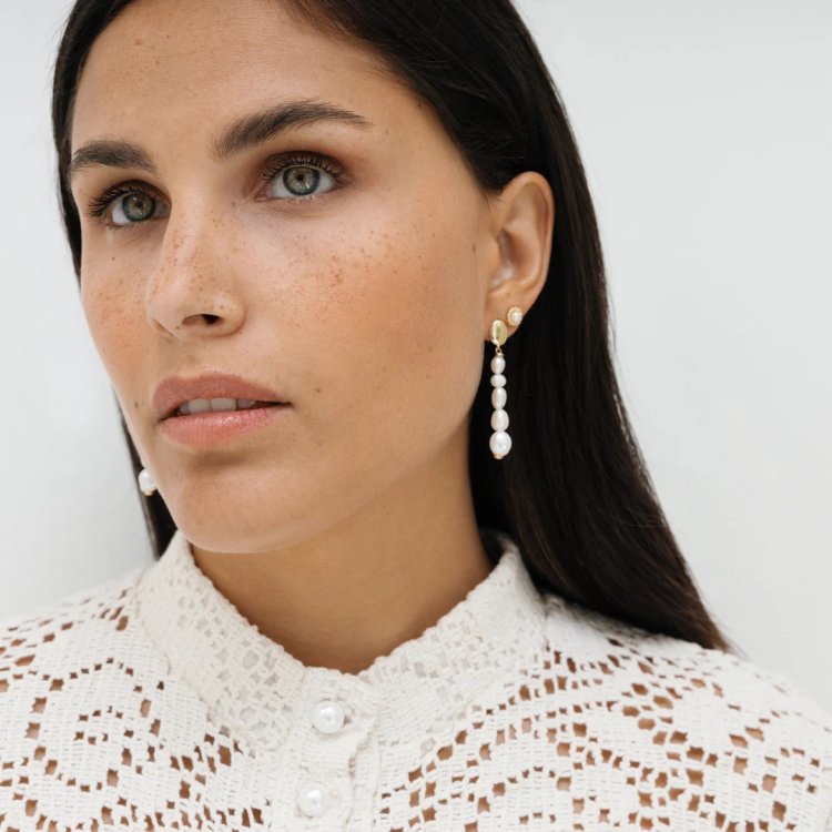 24KAE Earring with Uneven Sweetwater Pearls