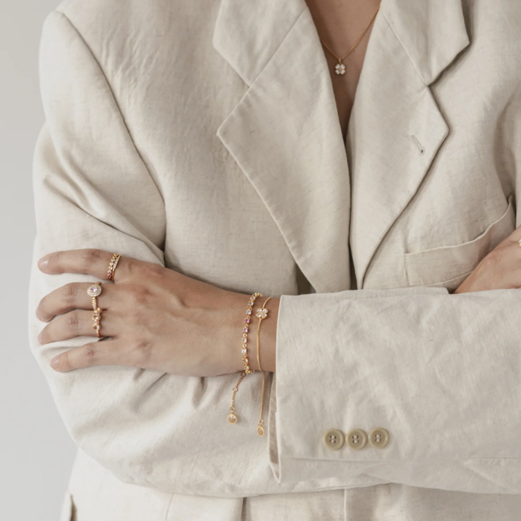 24KAE Bracelet with a Clover Ornament