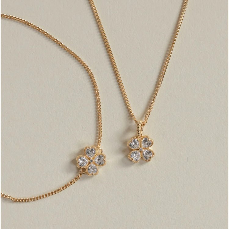 24KAE Bracelet with a Clover Ornament