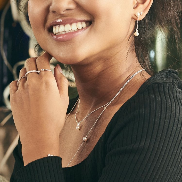 THOMAS SABO Silver Single Earring Pearls with White Stone