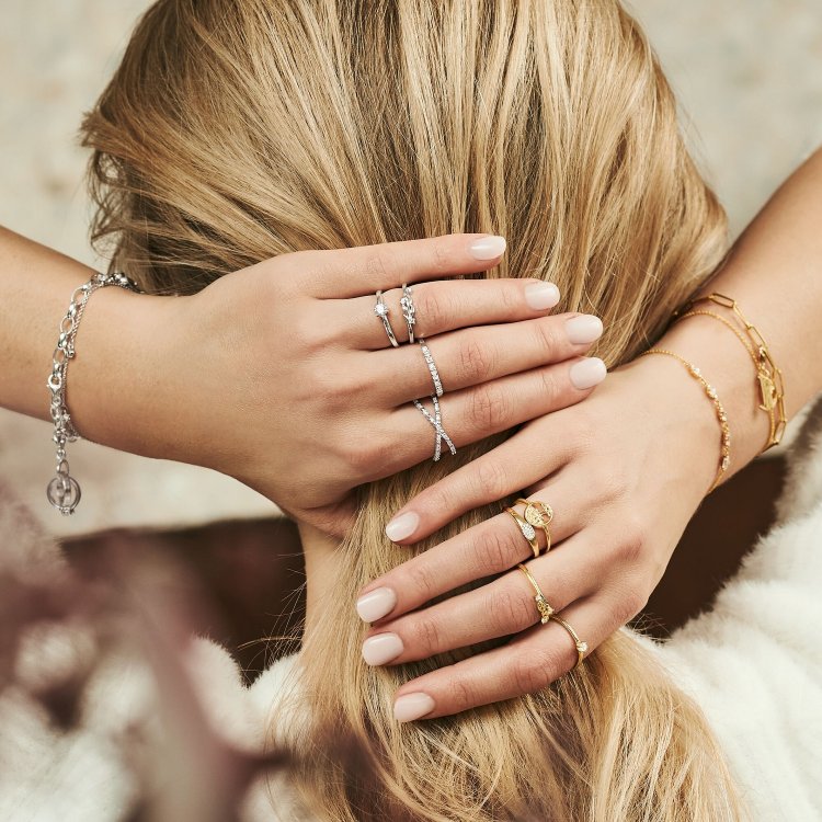 THOMAS SABO Silver Ring Leaves with White Stones