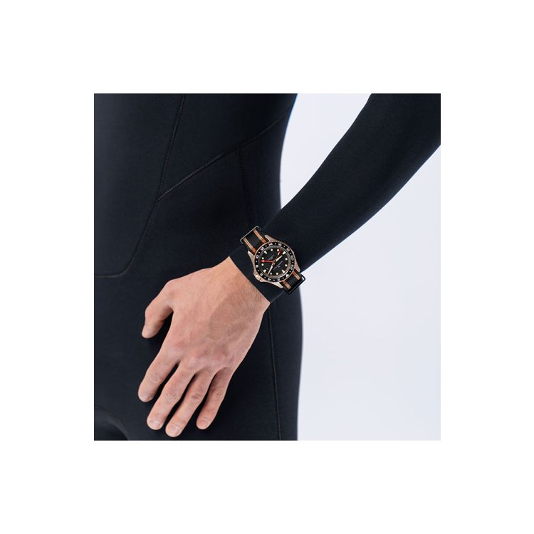 HAMILTON Khaki Navy Scuba Automatic GMT Two Tone Fabric Strap